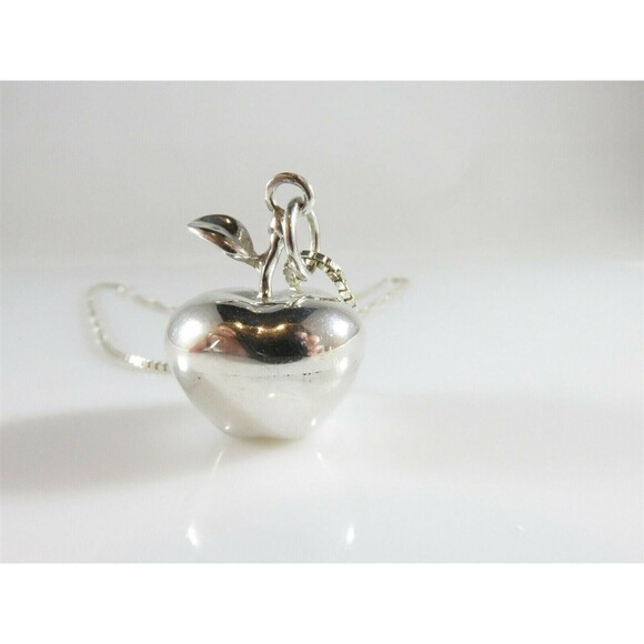 Unusual 3D Apple Pendant with 20" Box Chain Sterling Silver Necklace - Picture 1 of 12